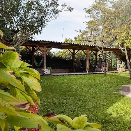 Camps Casa Planta Baja Con Jardin *