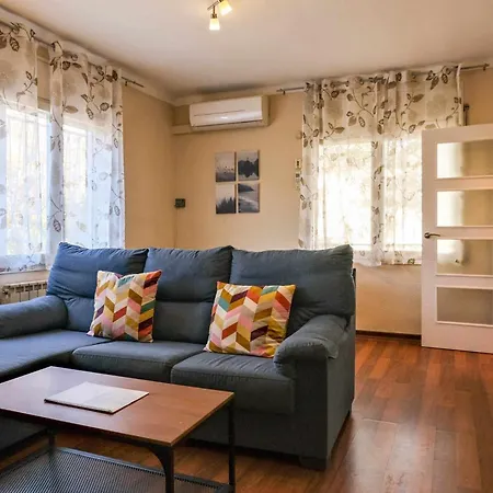Camps Casa Planta Baja Con Jardin *