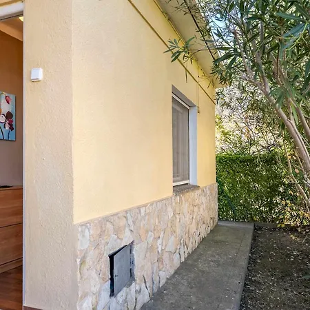 Vakantiehuis Camps Casa Planta Baja Con Jardin Besalú